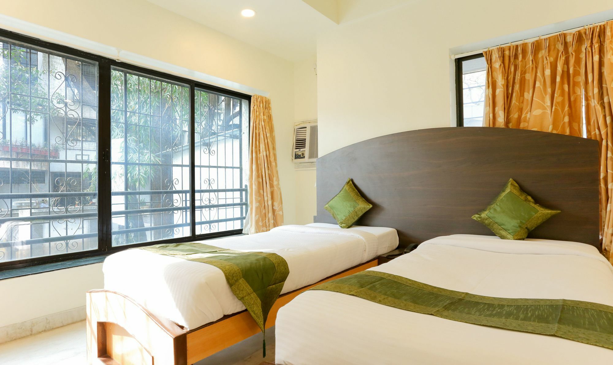 ทรีโบ ทริป ฮิลล์ วิว เอ็กซ์ เดคแคน Hotel ปูเน่ ภายนอก รูปภาพ