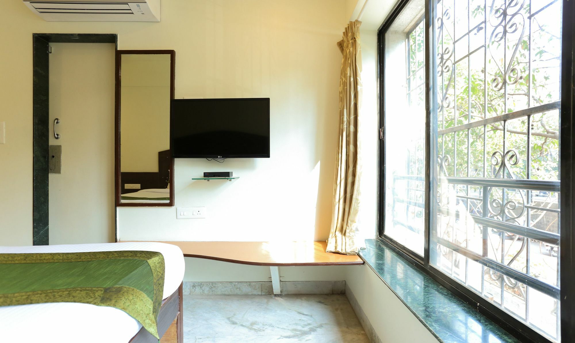 ทรีโบ ทริป ฮิลล์ วิว เอ็กซ์ เดคแคน Hotel ปูเน่ ภายนอก รูปภาพ