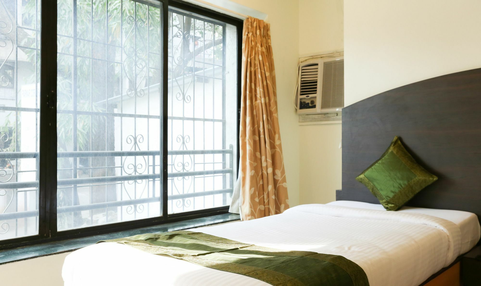ทรีโบ ทริป ฮิลล์ วิว เอ็กซ์ เดคแคน Hotel ปูเน่ ภายนอก รูปภาพ