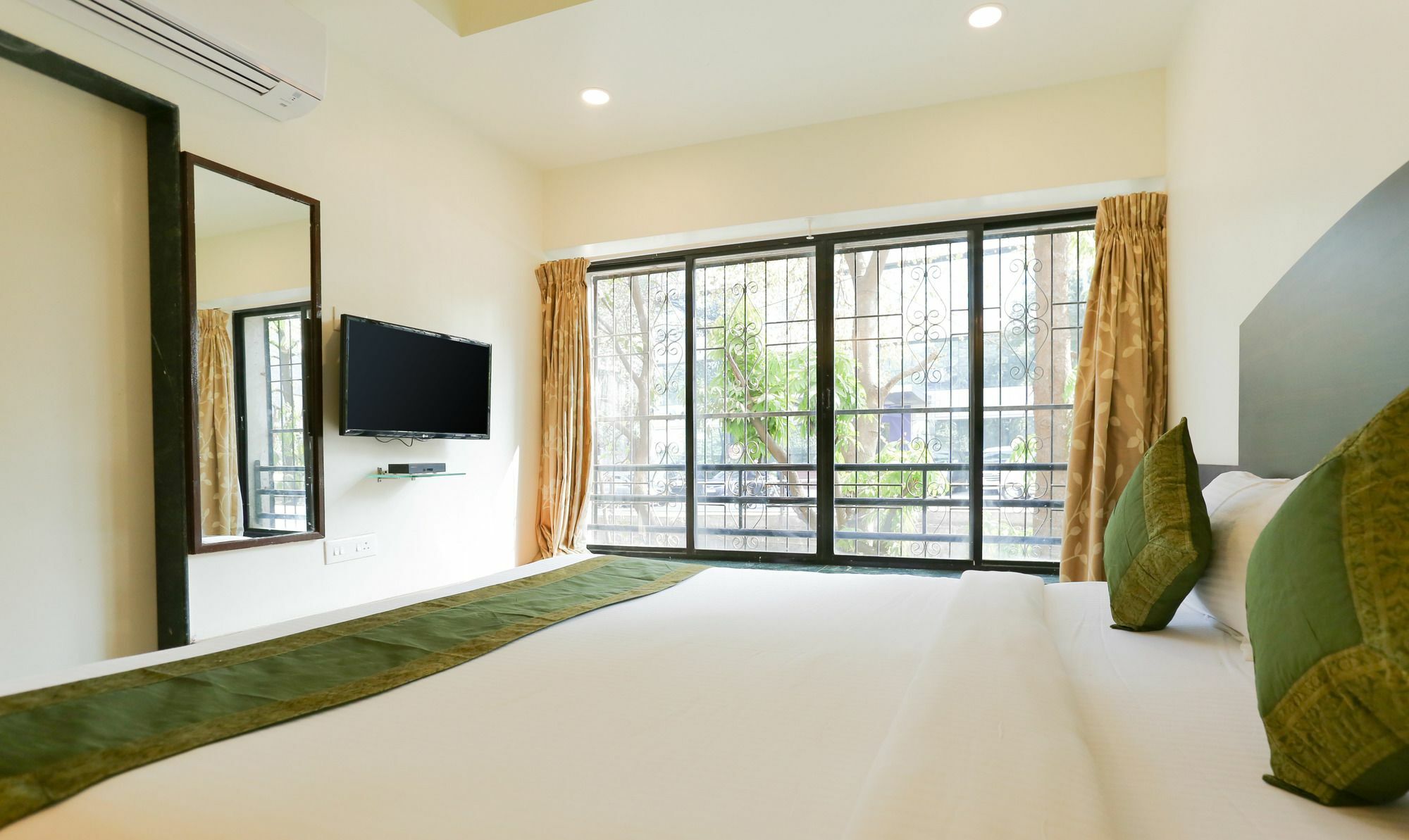 ทรีโบ ทริป ฮิลล์ วิว เอ็กซ์ เดคแคน Hotel ปูเน่ ภายนอก รูปภาพ