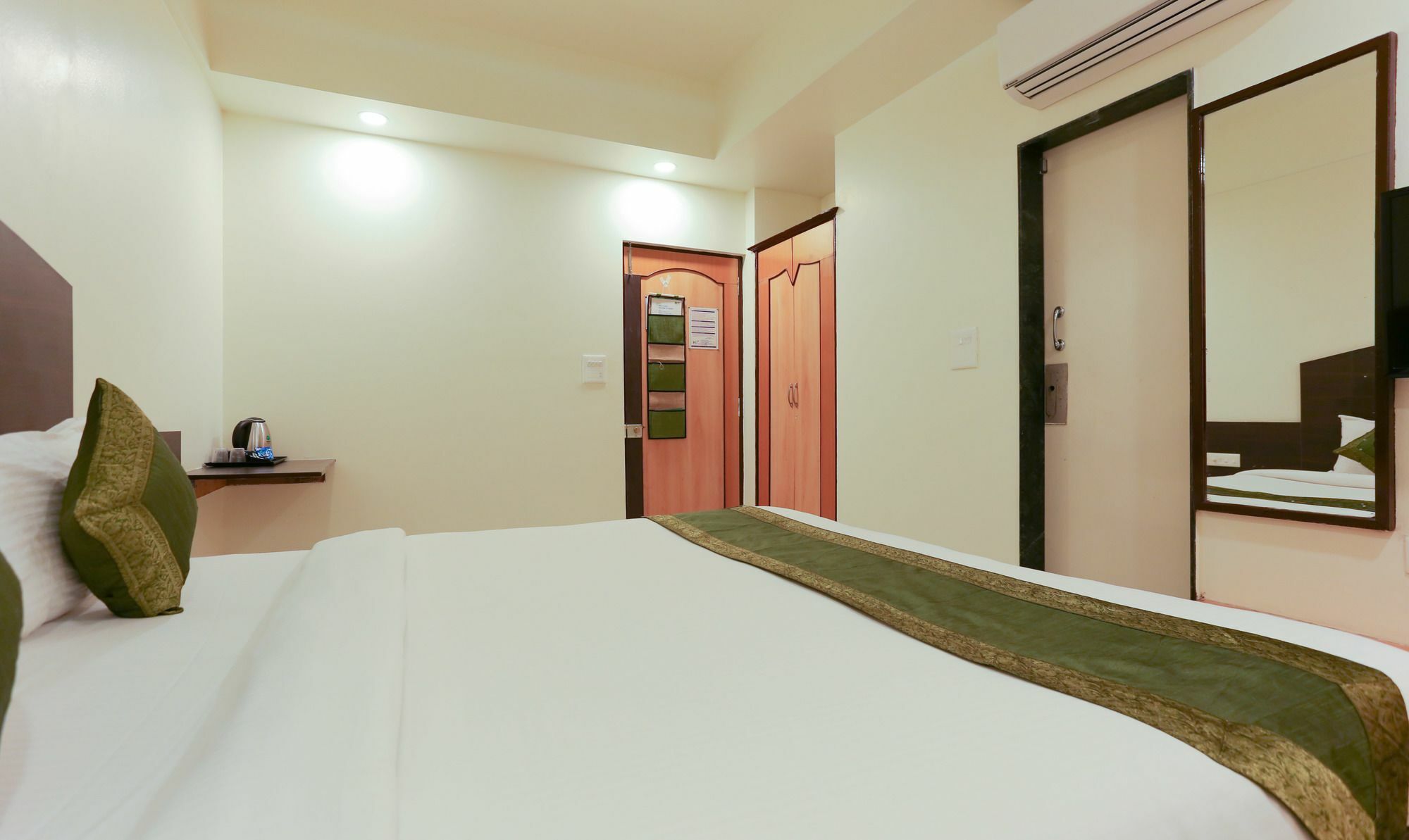 ทรีโบ ทริป ฮิลล์ วิว เอ็กซ์ เดคแคน Hotel ปูเน่ ภายนอก รูปภาพ
