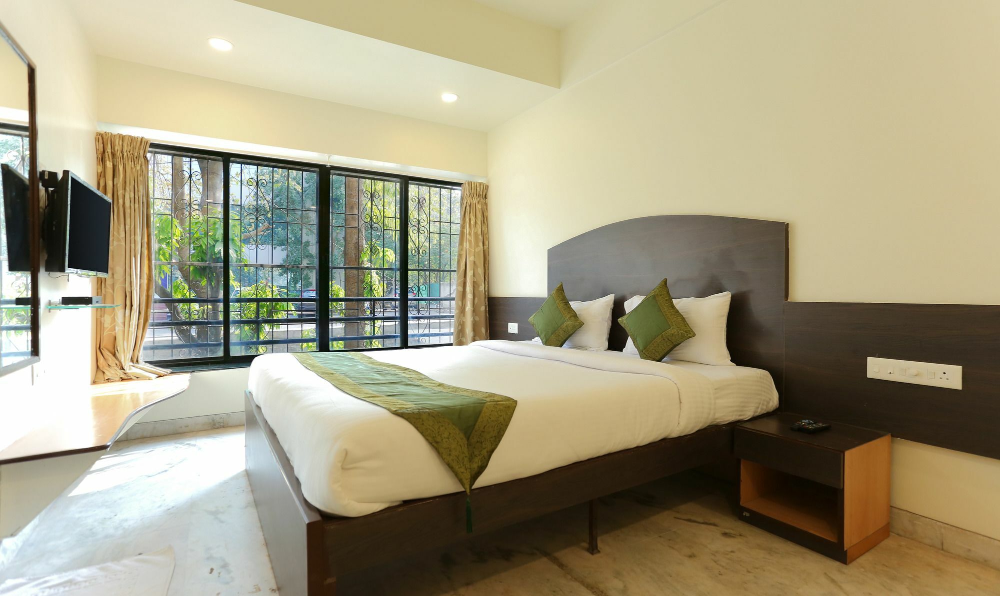 ทรีโบ ทริป ฮิลล์ วิว เอ็กซ์ เดคแคน Hotel ปูเน่ ภายนอก รูปภาพ