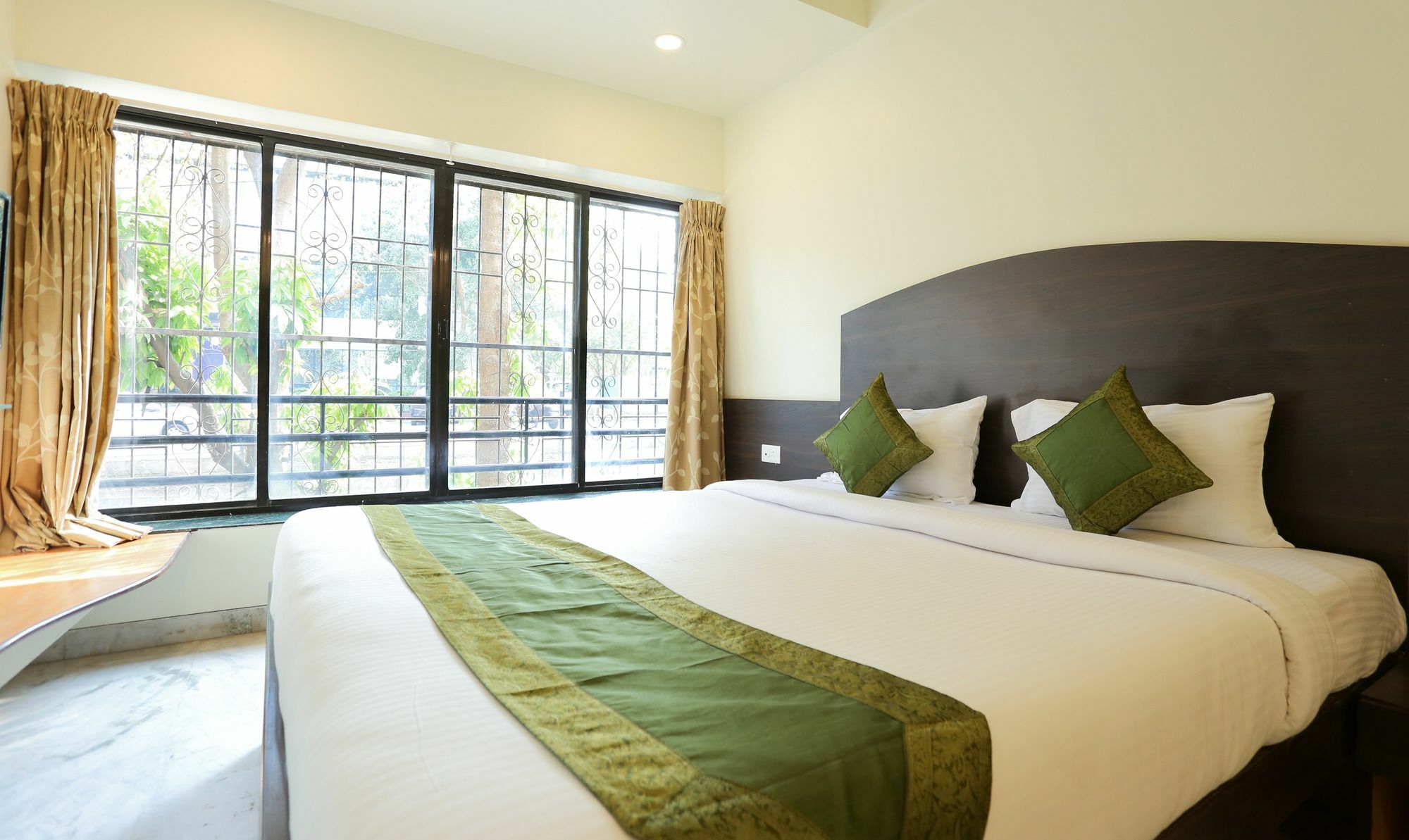 ทรีโบ ทริป ฮิลล์ วิว เอ็กซ์ เดคแคน Hotel ปูเน่ ภายนอก รูปภาพ