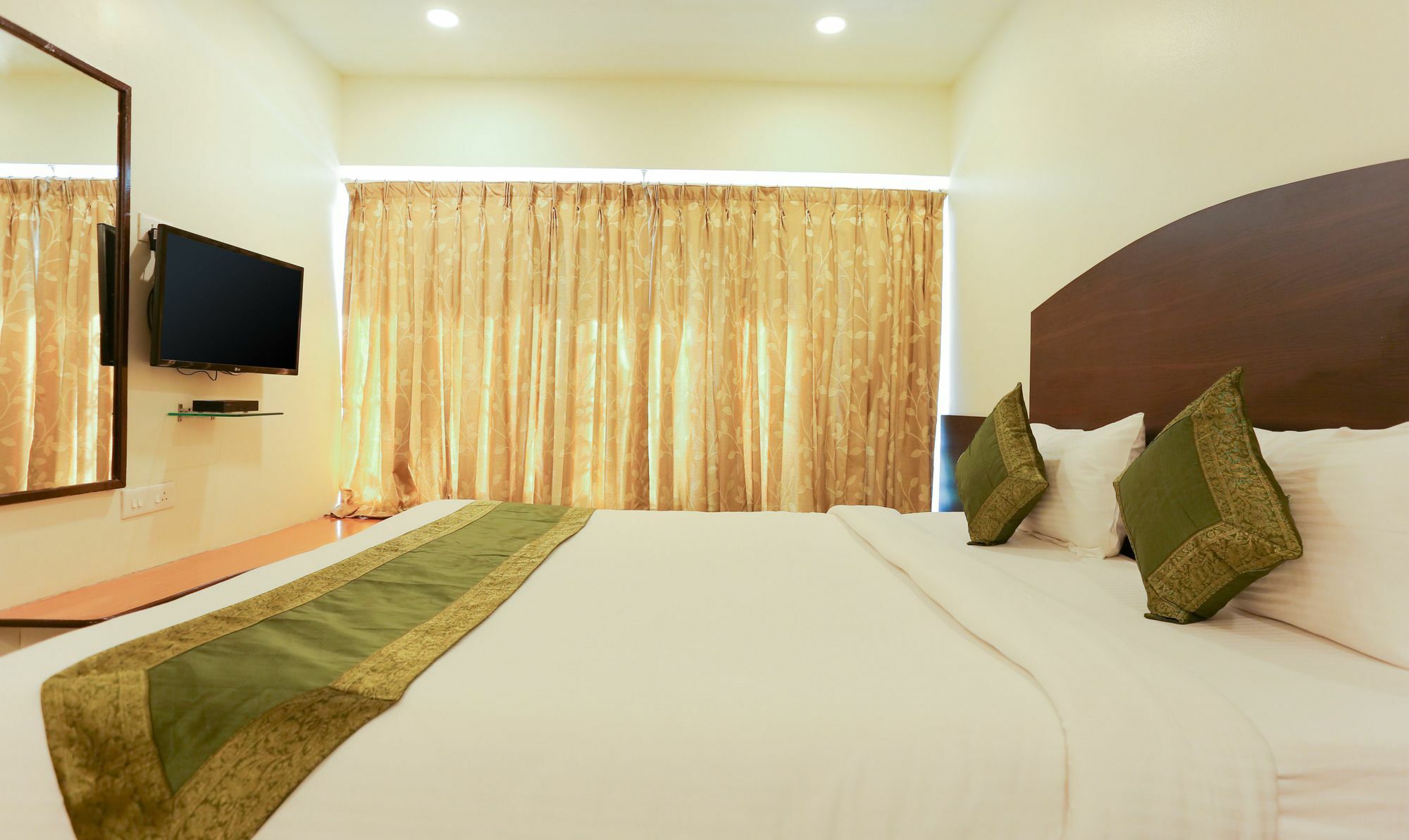 ทรีโบ ทริป ฮิลล์ วิว เอ็กซ์ เดคแคน Hotel ปูเน่ ภายนอก รูปภาพ